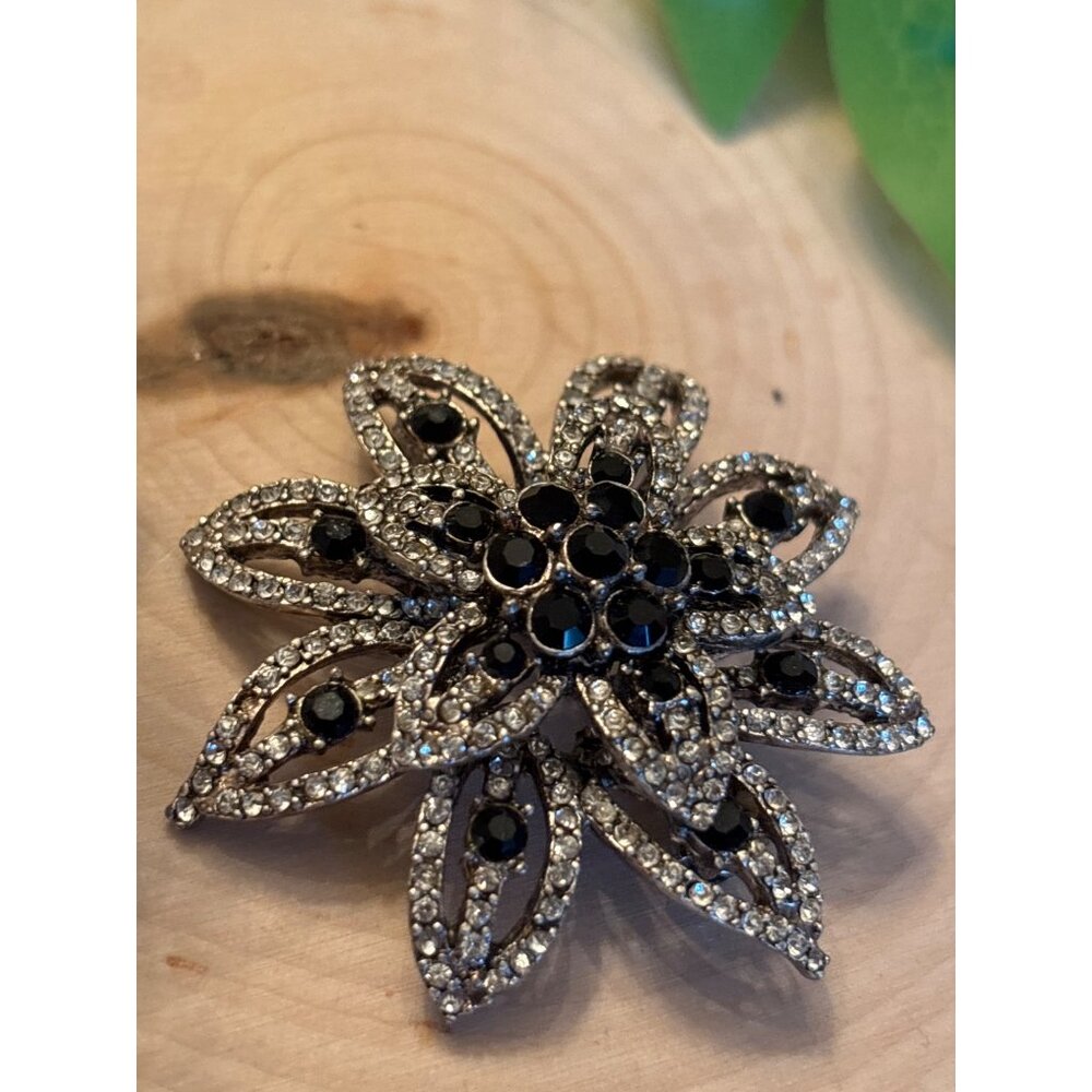 Vintage Floral Rhinestone Brooch Pin Black & Silver Metal Statement Jewelry